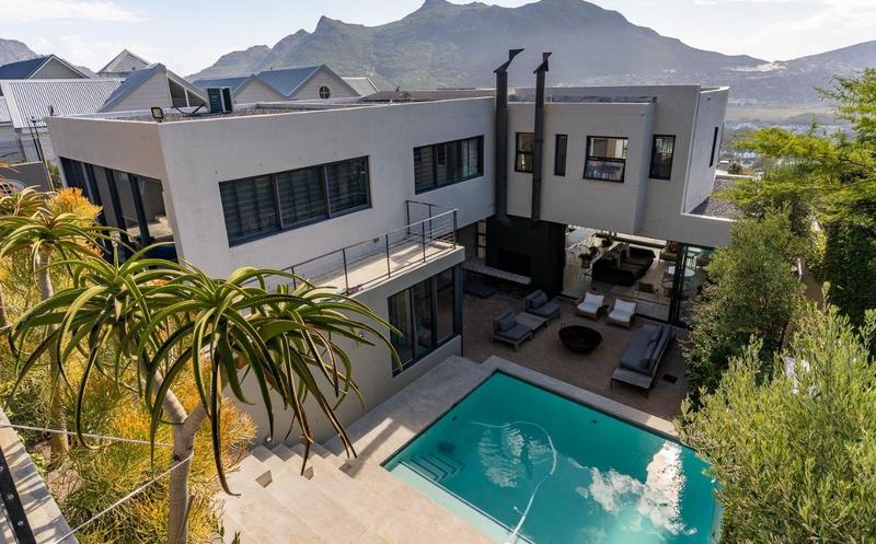 4 Bedroom Property for Sale in Hout Bay Western Cape